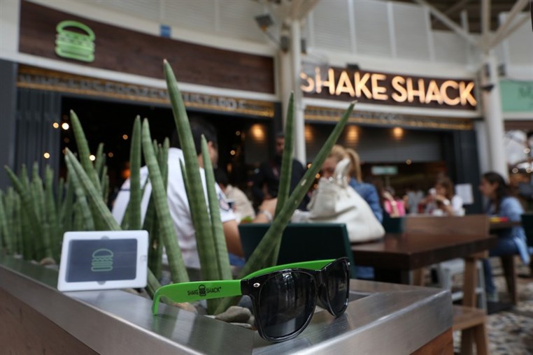 Shake Shack Opening at ABC Ashrafieh 